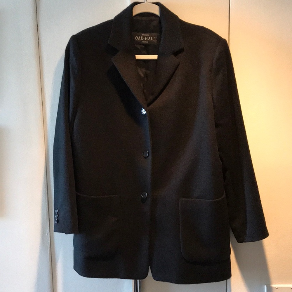 Black Cashmere Classic 3 button Blazer. Size 12